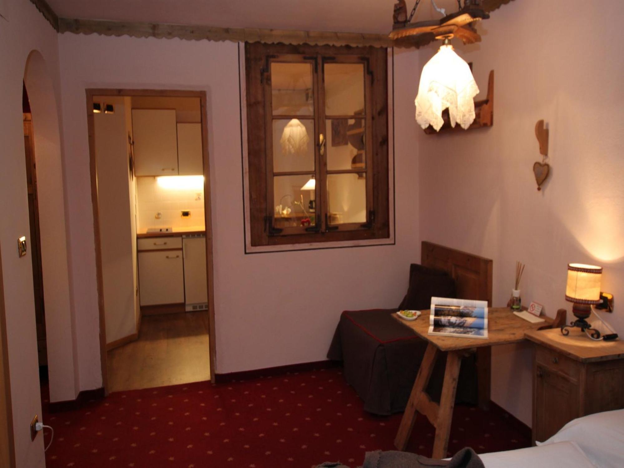 Garni Ortles Hotel Selva di Val Gardena Exterior foto